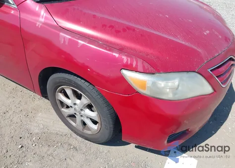 2011 Toyota Camry Le z USA, uszkodzony, nr VIN 4T1BF3EK9BU191041